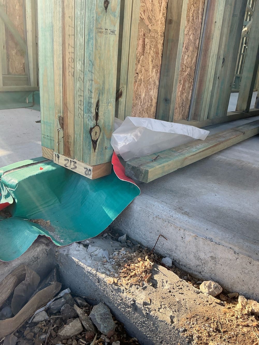 Timber wall overhang exceeds 10mm, recorded during a slab pre-pour inspection in Narangba